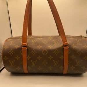 LAST CHANCE @ this price !!! 
Louis Vuitton Vintage papillon 30 bag Authentic